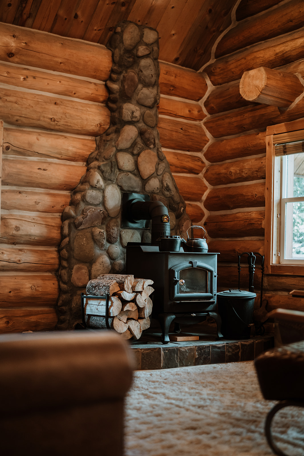 Pine Cone Cabin, one of the best Colorado cabins to book a stay.
